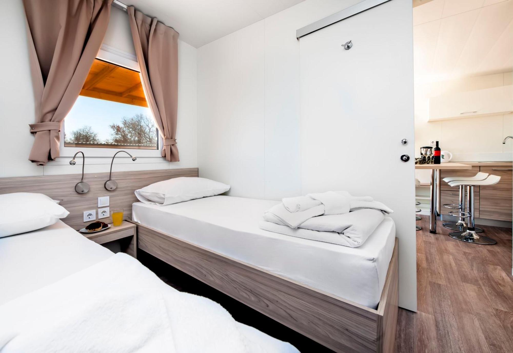 Eurocamp Mobile Homes At Fkk Naturist Campsite Ulika Πόρετς Δωμάτιο φωτογραφία